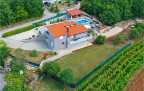 Amazing Home In Drum With Wifi
